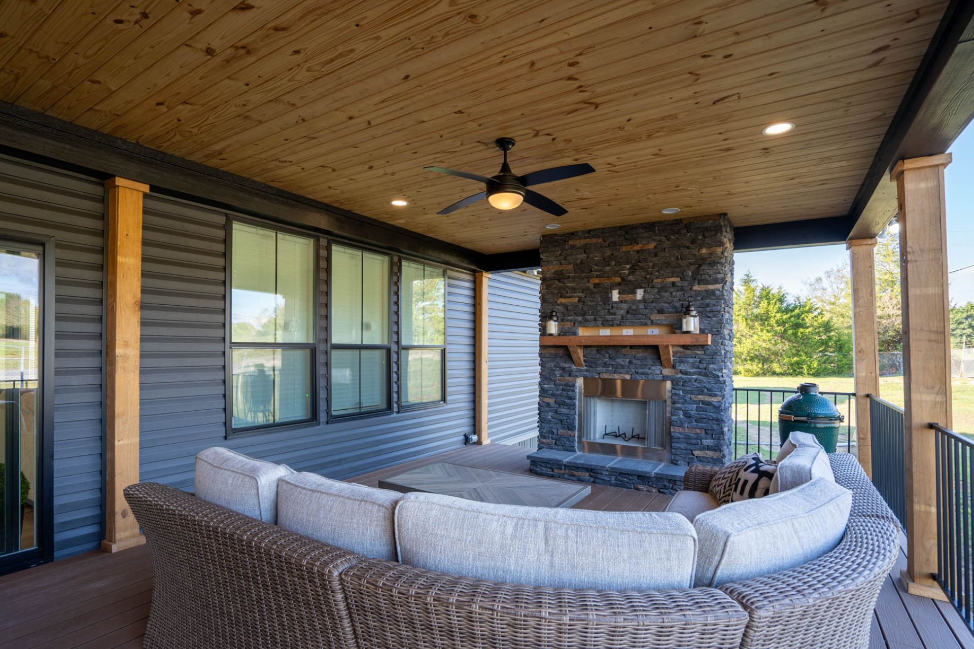 image of ourdoor seating area