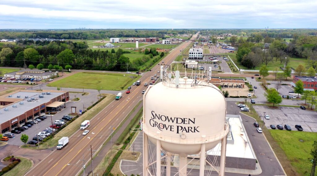 The Snowden Grove Park water tower in Southaven, MS