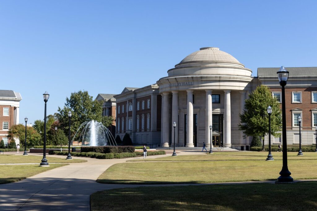 Shelby Hall and fountain at the University of Alabama in Tuscaloosa